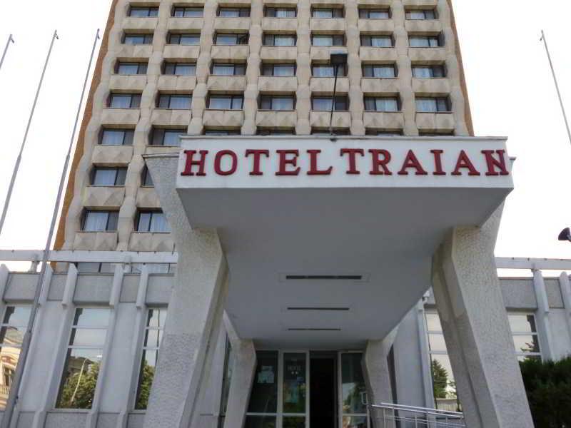 Hotel Traian 브러일라 외부 사진