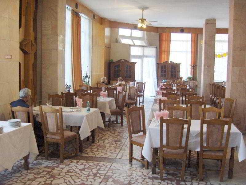 Hotel Traian 브러일라 외부 사진