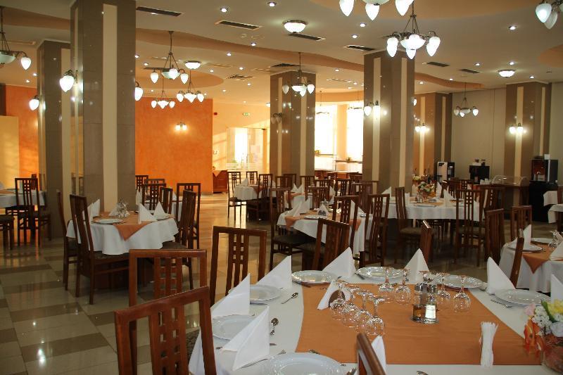 Hotel Traian 브러일라 외부 사진